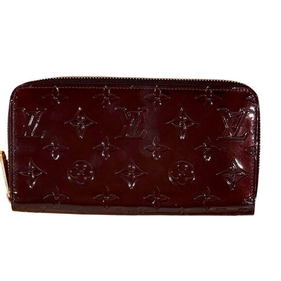 Louis Vuitton Amarante Monogram Vernis Leather Zippy Wallet - Picture 8 of 8